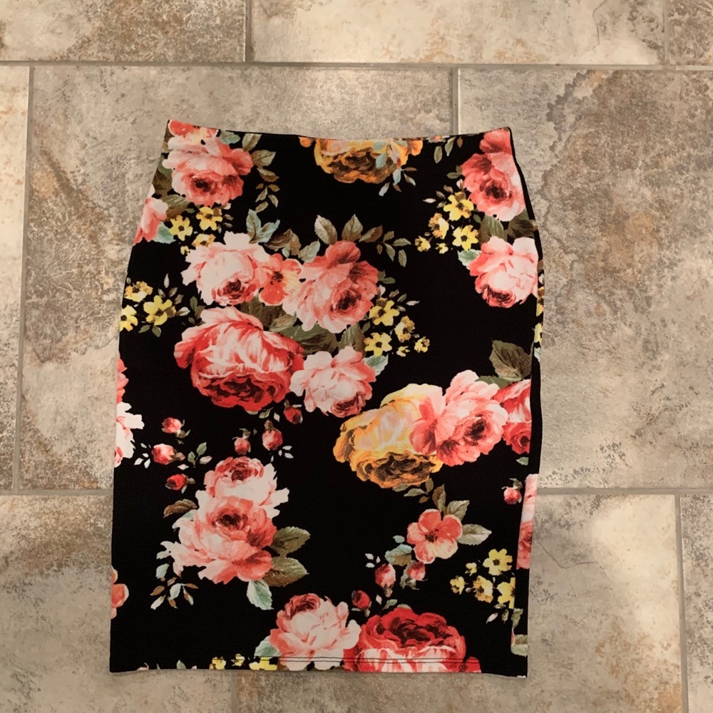 Pencil skirt